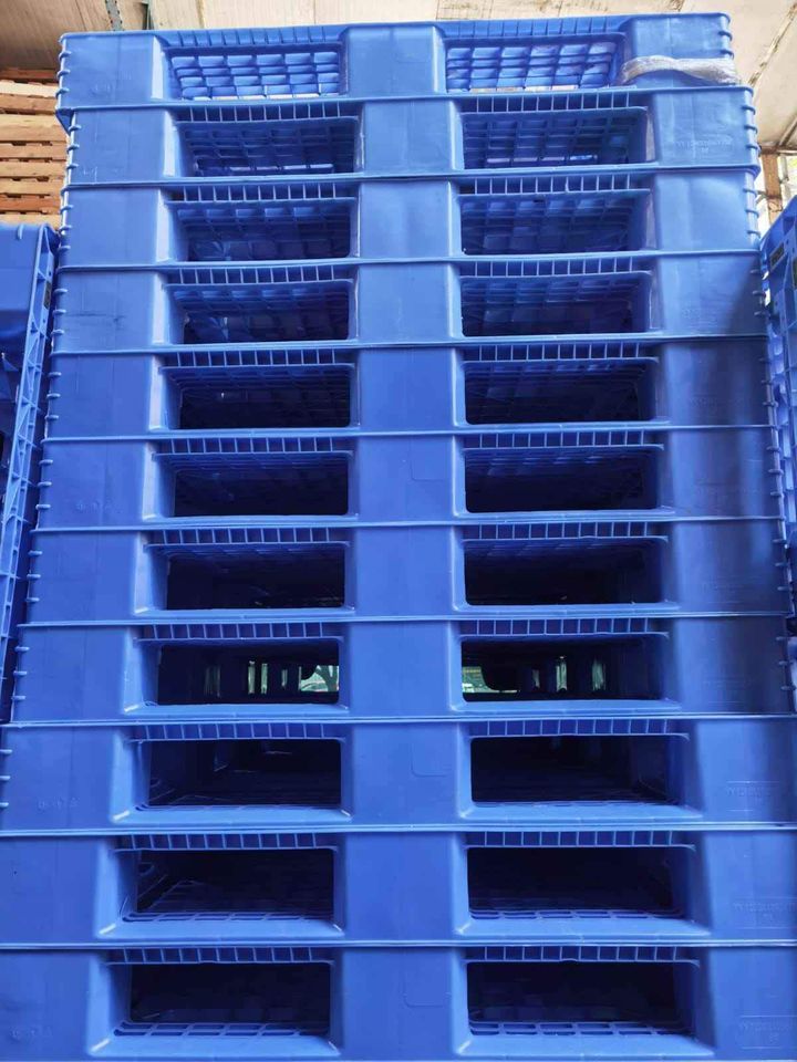 43 x 43 Used Blue Plastic Pallets - Collinsville, IL 62234
