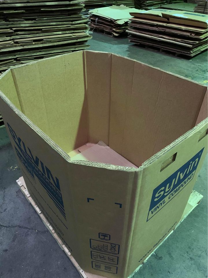 5-Wall 48 x 40 x 51 Gaylord Resin Bins - Mandan ND 58554