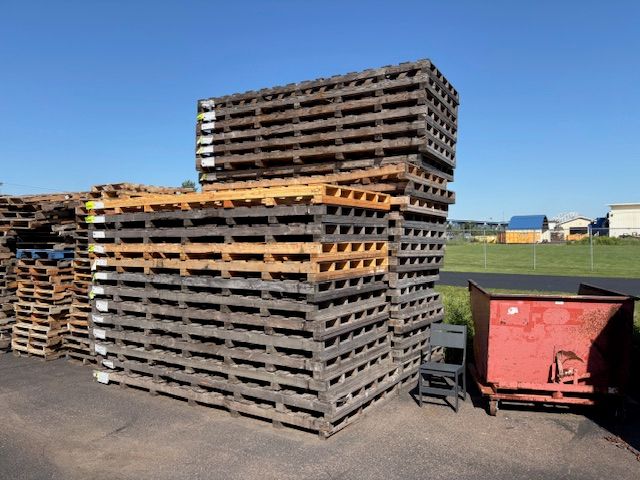 Truckload of 48 x 96 Solar Panel Pallets -  Nashville TN 37211