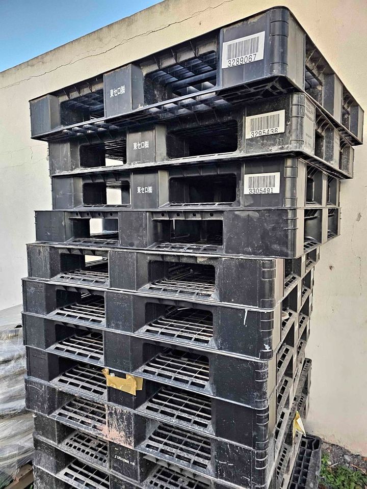43 x 43 Rackable Plastic Pallets - Sun Valley NV 89433