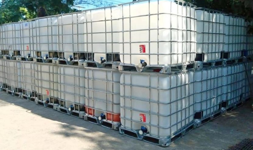 330 Gallon IBC Tank Used Food Grade- Winter Garden, FL 34787