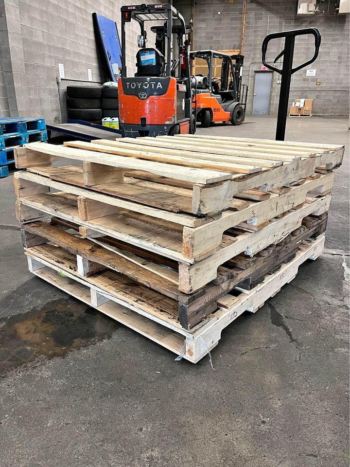 48 x 40 Used 2-Way Standard Stringer Pallets - Greenville MS 38701