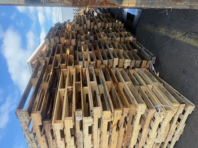 Grade B 48x40x6 Pallets - Canton, MS 39046
