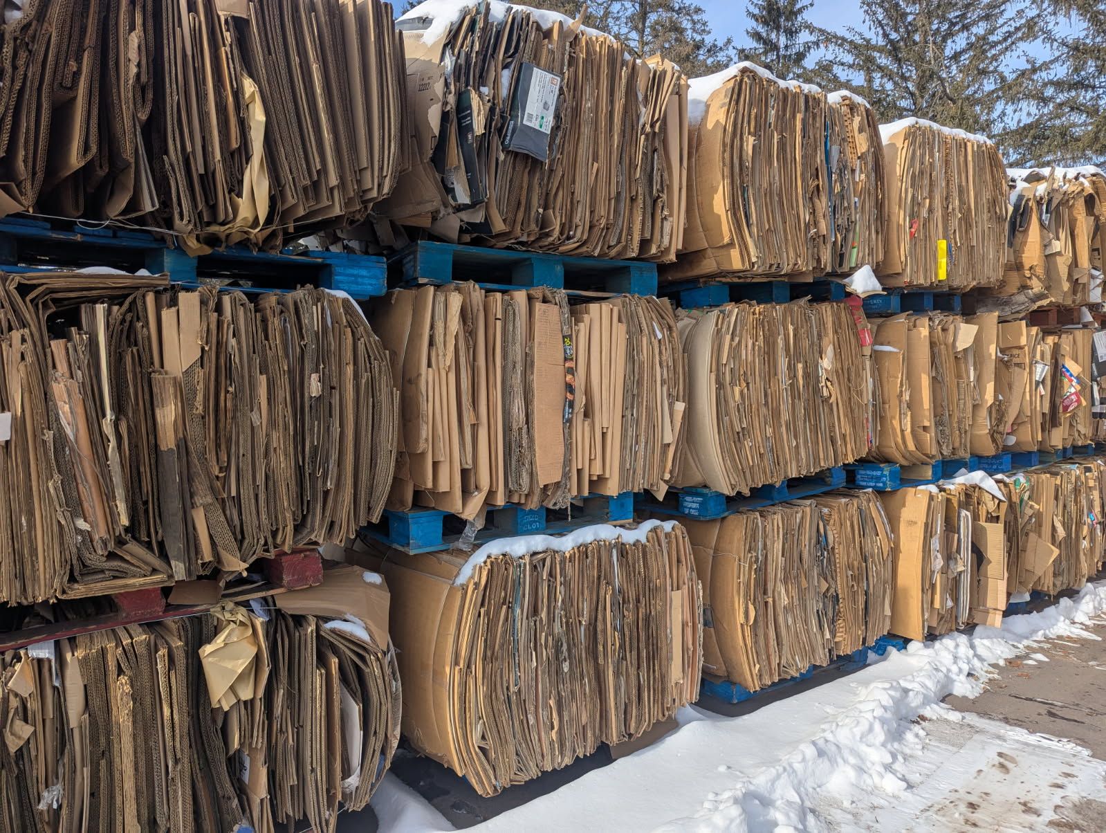 Recycled 31 x 47 x 43 Cardboard Bales - Minneapolis, MN 54725