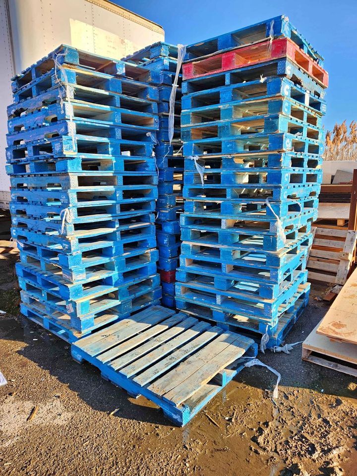48 x 40 Used 4-Way Block Pallets - Palm Coast FL 32143