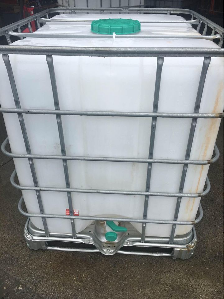Rinsed Food Grade 275 Gallon IBC Containers - Oconomowoc WI 53066
