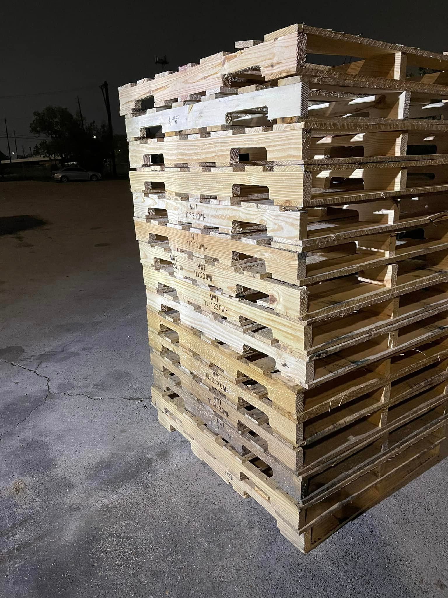 Grade A 48 x 40 GMA Wooden Pallets- Hummelstown PA 17036