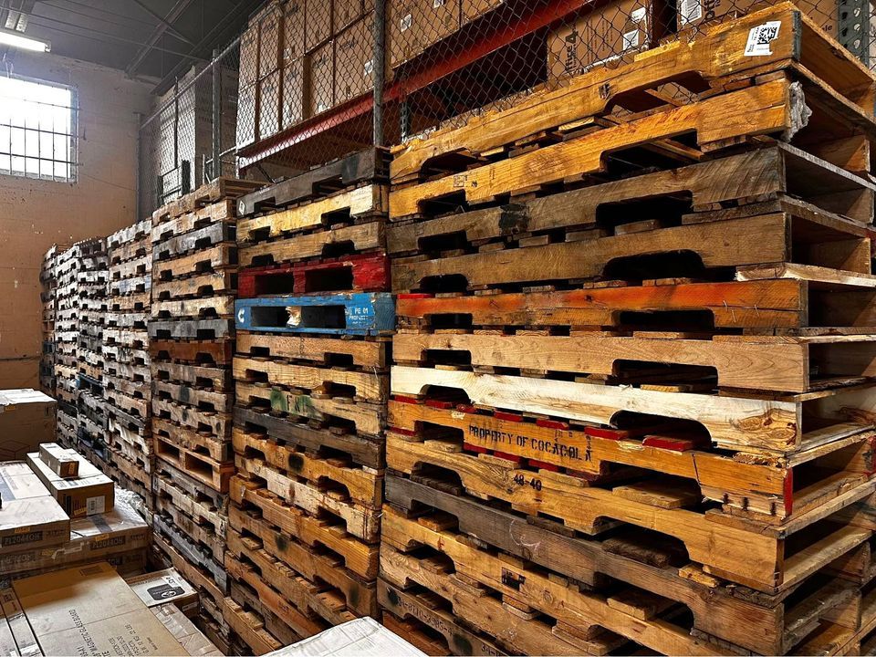 40 X 48 Used 4-way Stringer Pallet - Pico Rivera, CA 90660