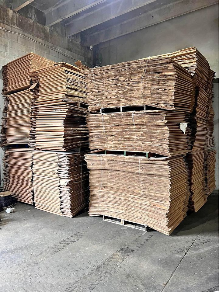 Used 3 Wall Produce Boxes 48 x 40 x 48 Holland MI 49424