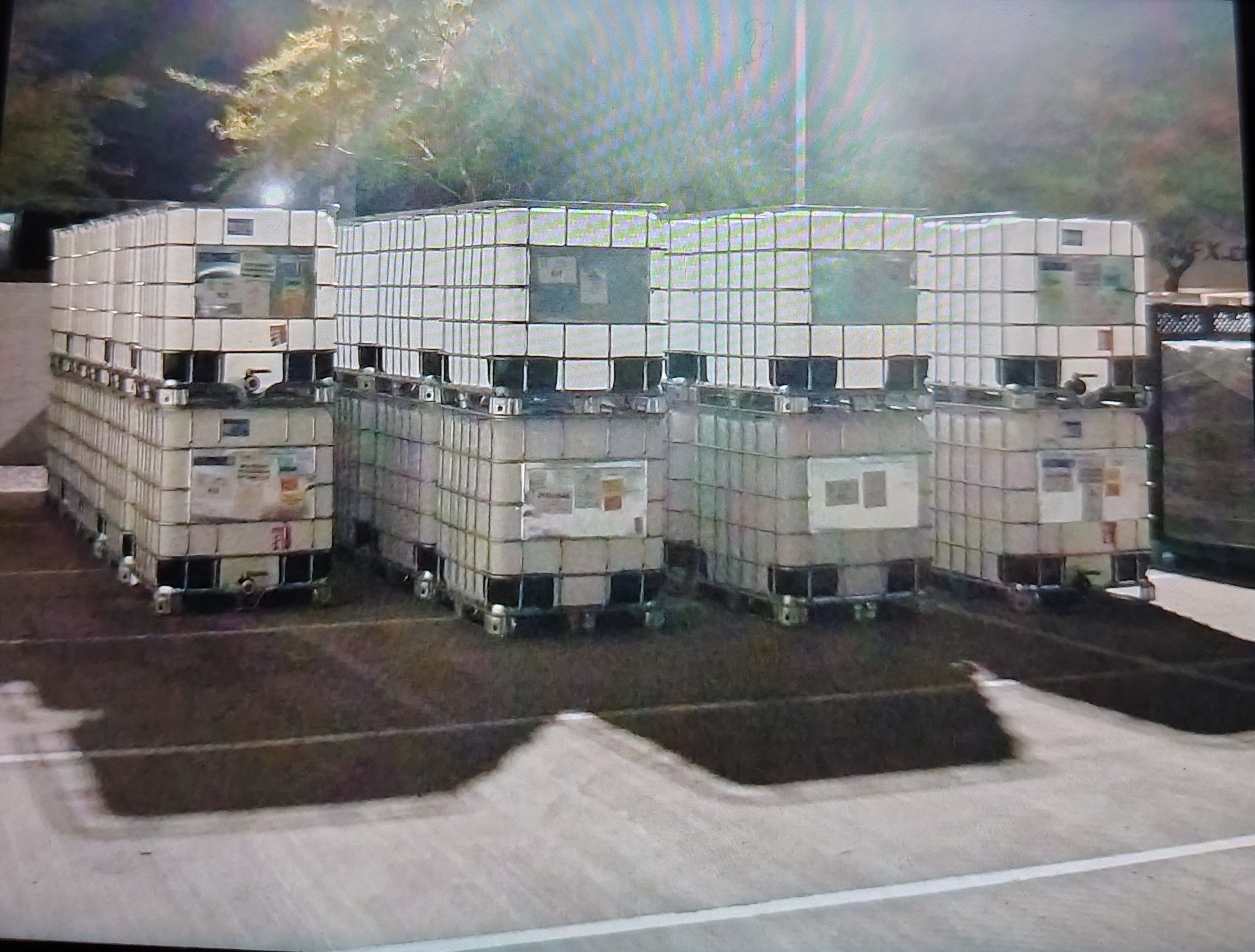 Used 275 Gallon Food Grade IBC Tanks - Phoenix AZ 85266
