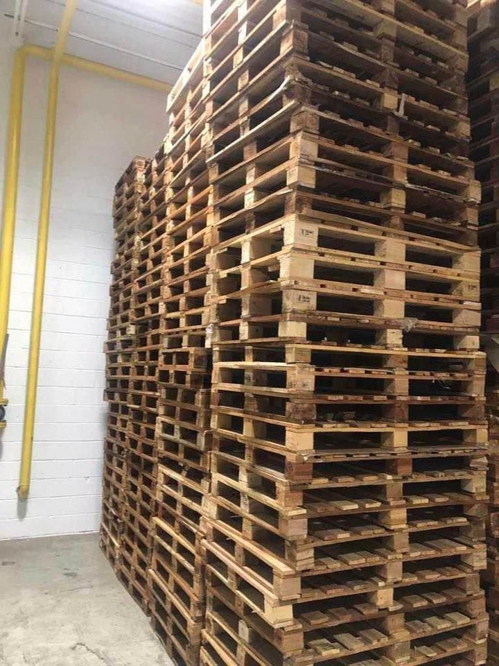48 x 40 Used 4-Way Block Pallets - Newark DE 19711