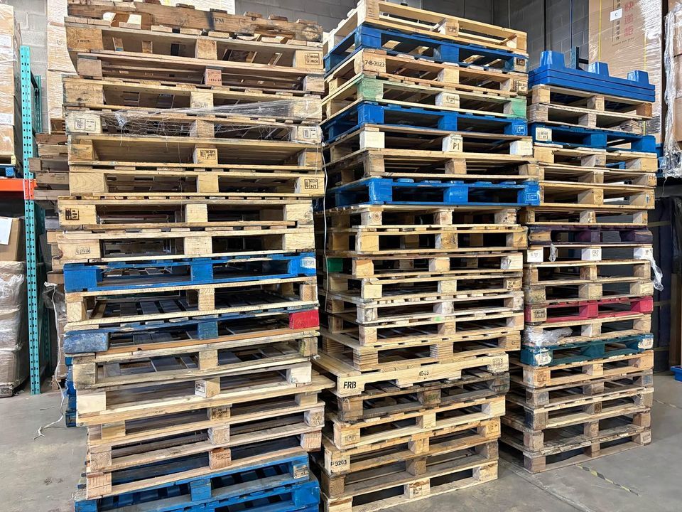 48 x 40 Used 4-Way Block Pallets - Fairfax VA 22030