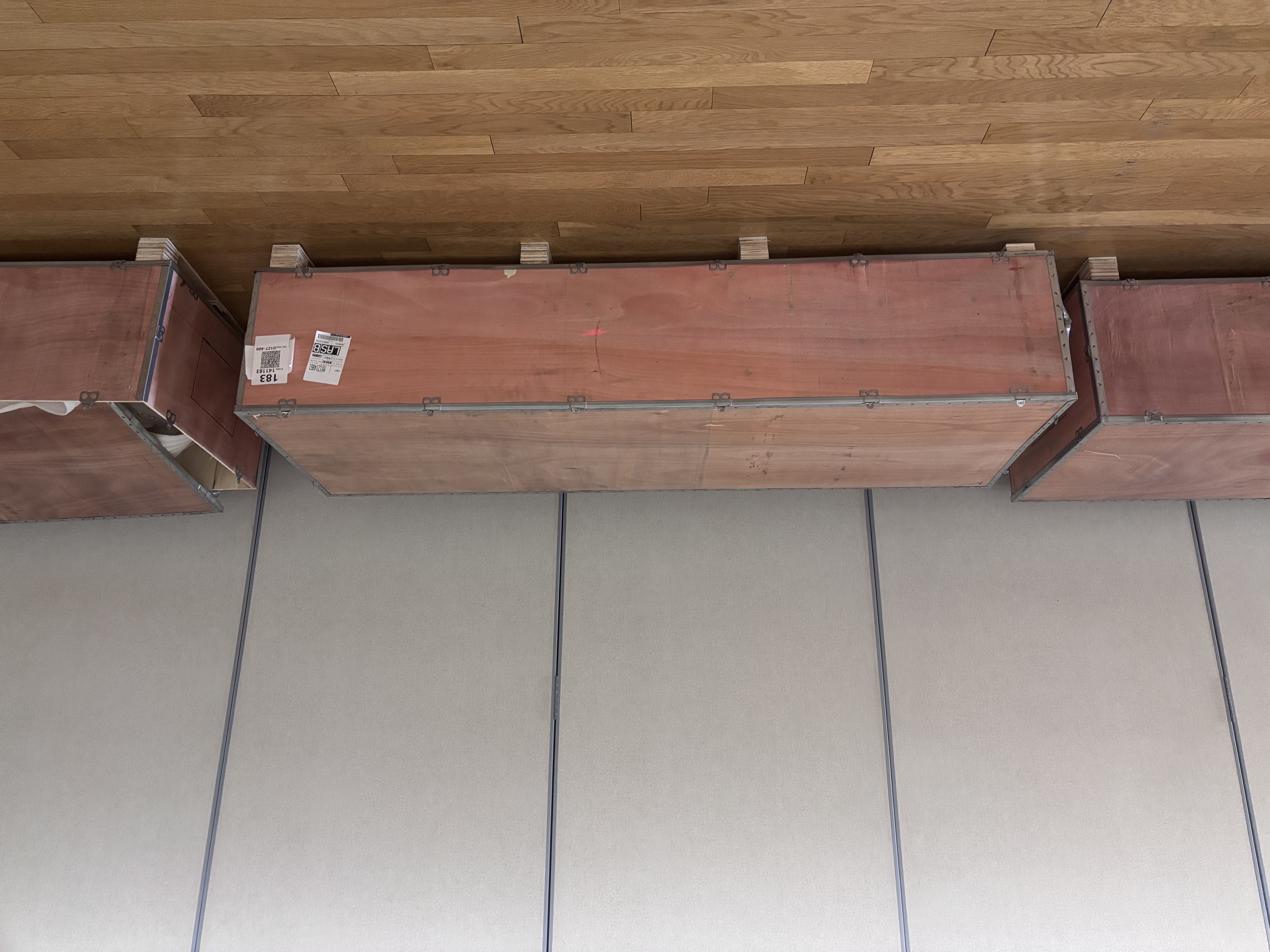 Used 90x30x30 Wood Crates - Las Vegas, NV 89117
