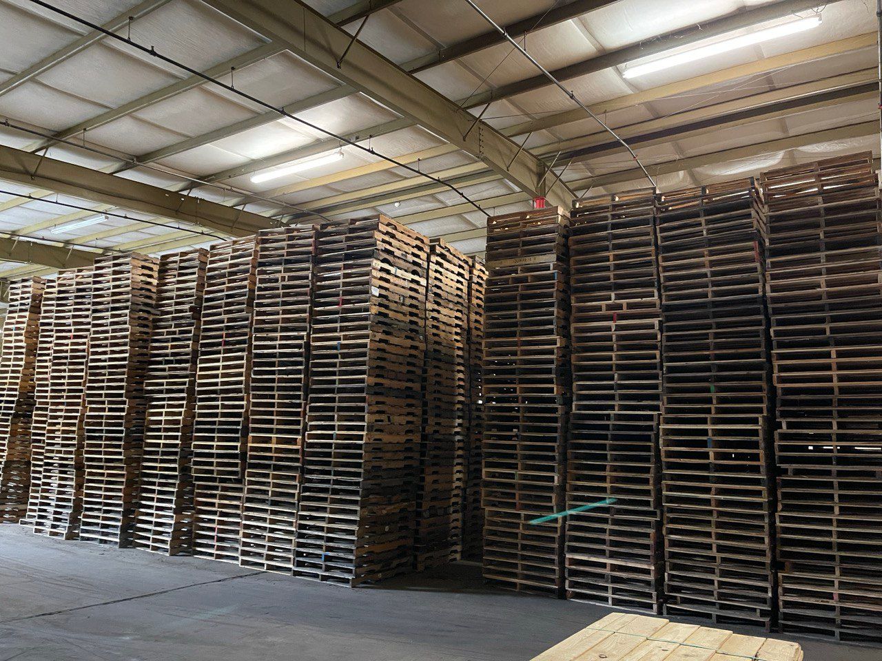 48x40 Grade A Wooden Pallets - Raleigh, NC 27804