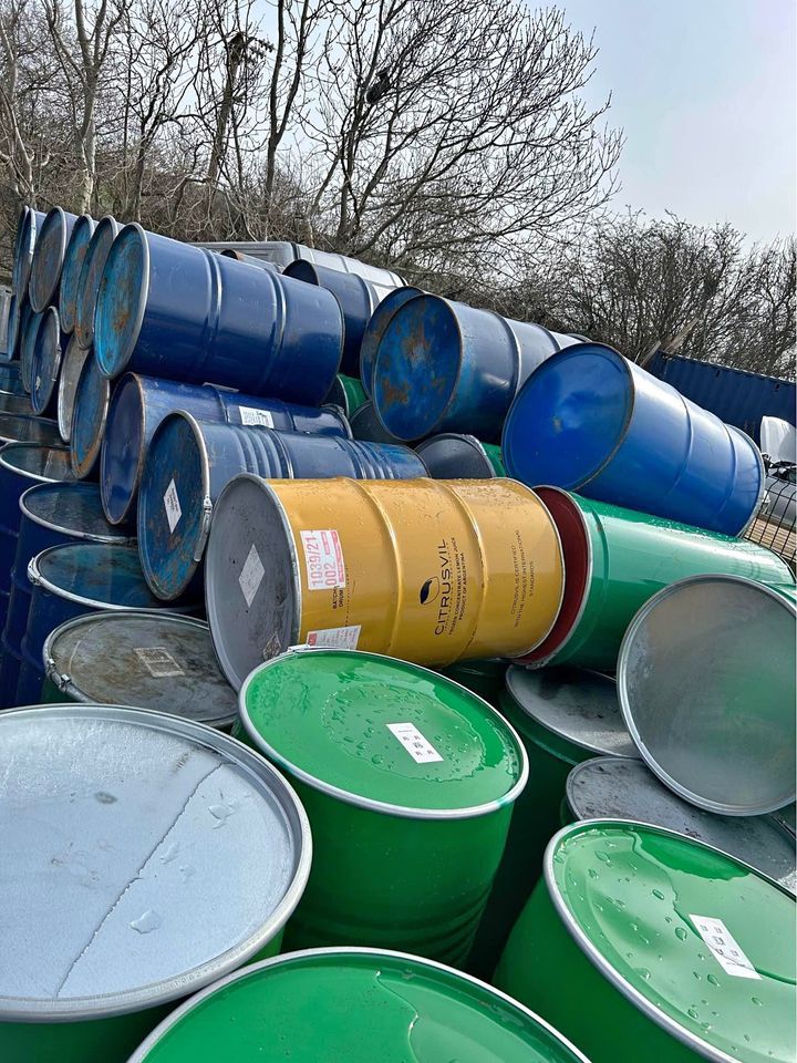 Used 55 Gallon Metal Drums - Brattleboro VT 05301
