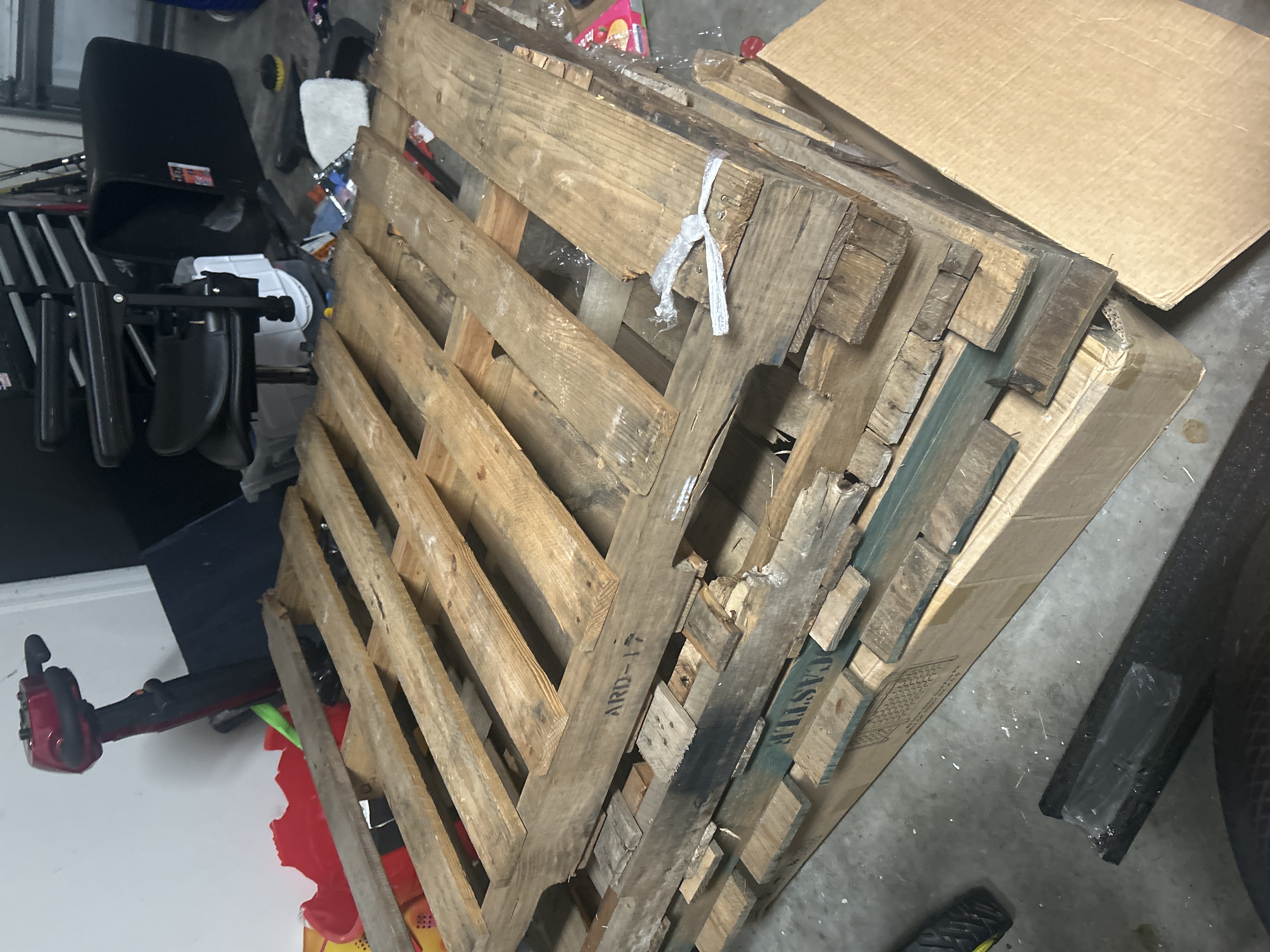 Grade C 48x40x6 Pallets - Ruskin, FL 33570